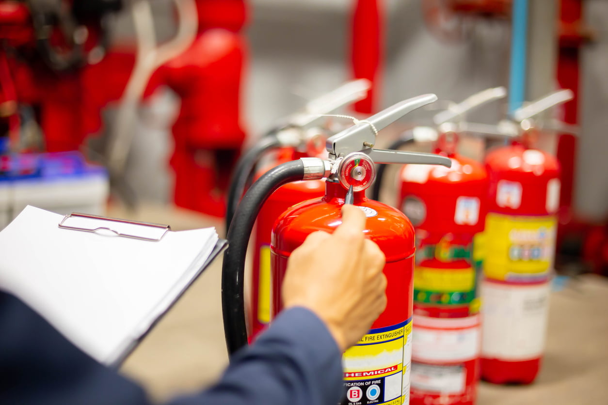 pci_ingeniero_revision_sistema_control_incendios